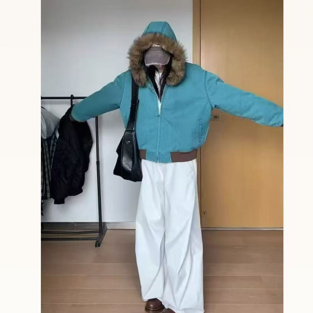 【座山雕领】超显白棉服女