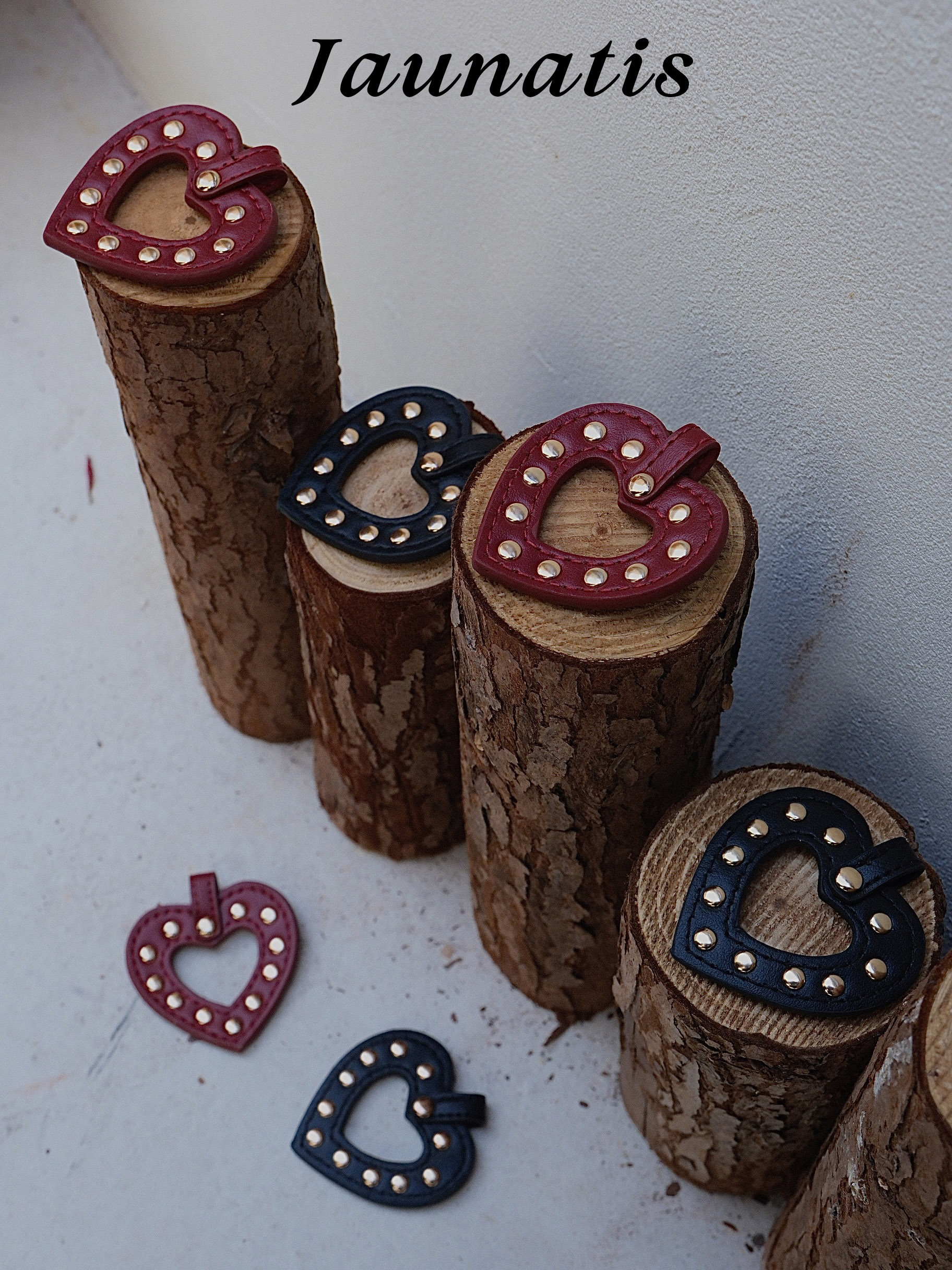 【赵露思/李兰迪同款】Jaunatis无尽之始时髦皮质爱心挂件ins风