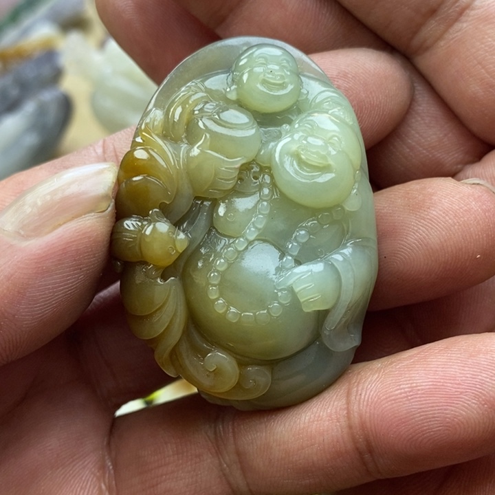 和田玉颈饰未镶嵌一****雪