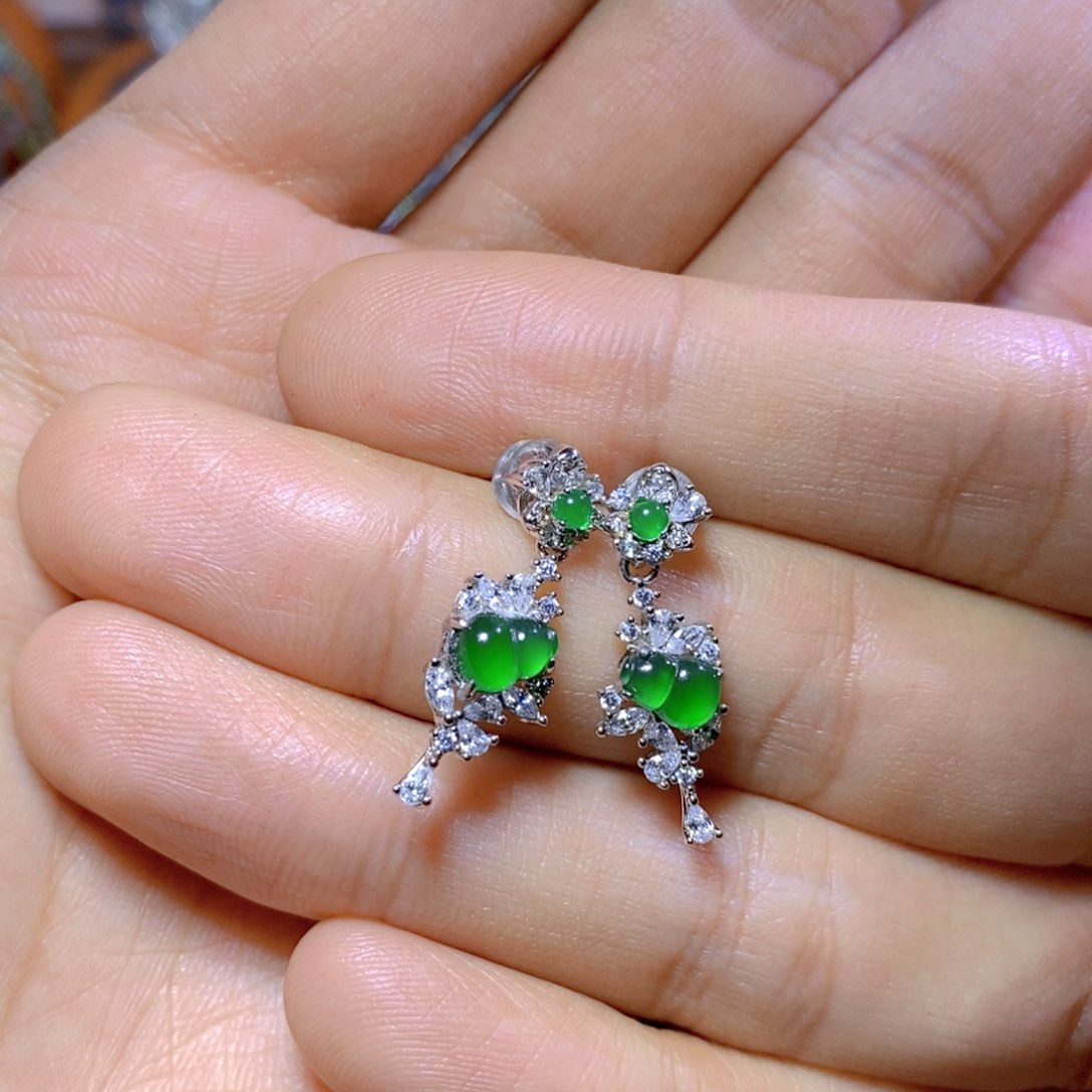 翡翠颈饰银S925镶嵌天然翡翠