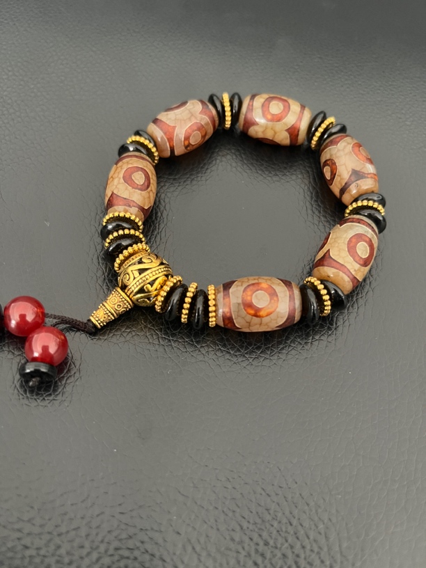 1095-精美精品精选手串 2无礼盒