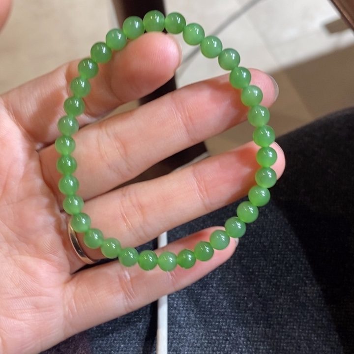 和田玉（碧玉）未镶嵌手链