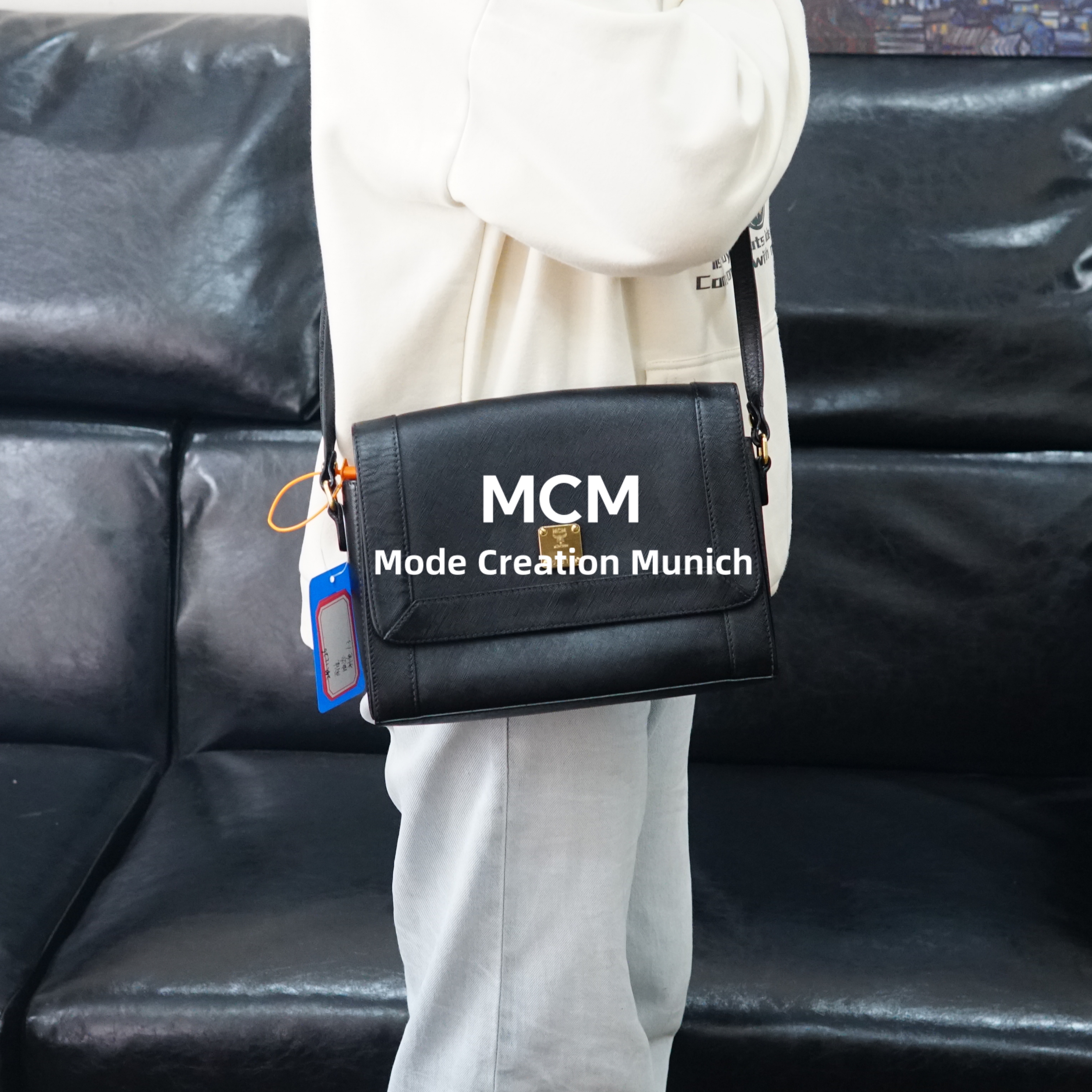 95新 MCM 黑金斜挎包/FY12526048/6048