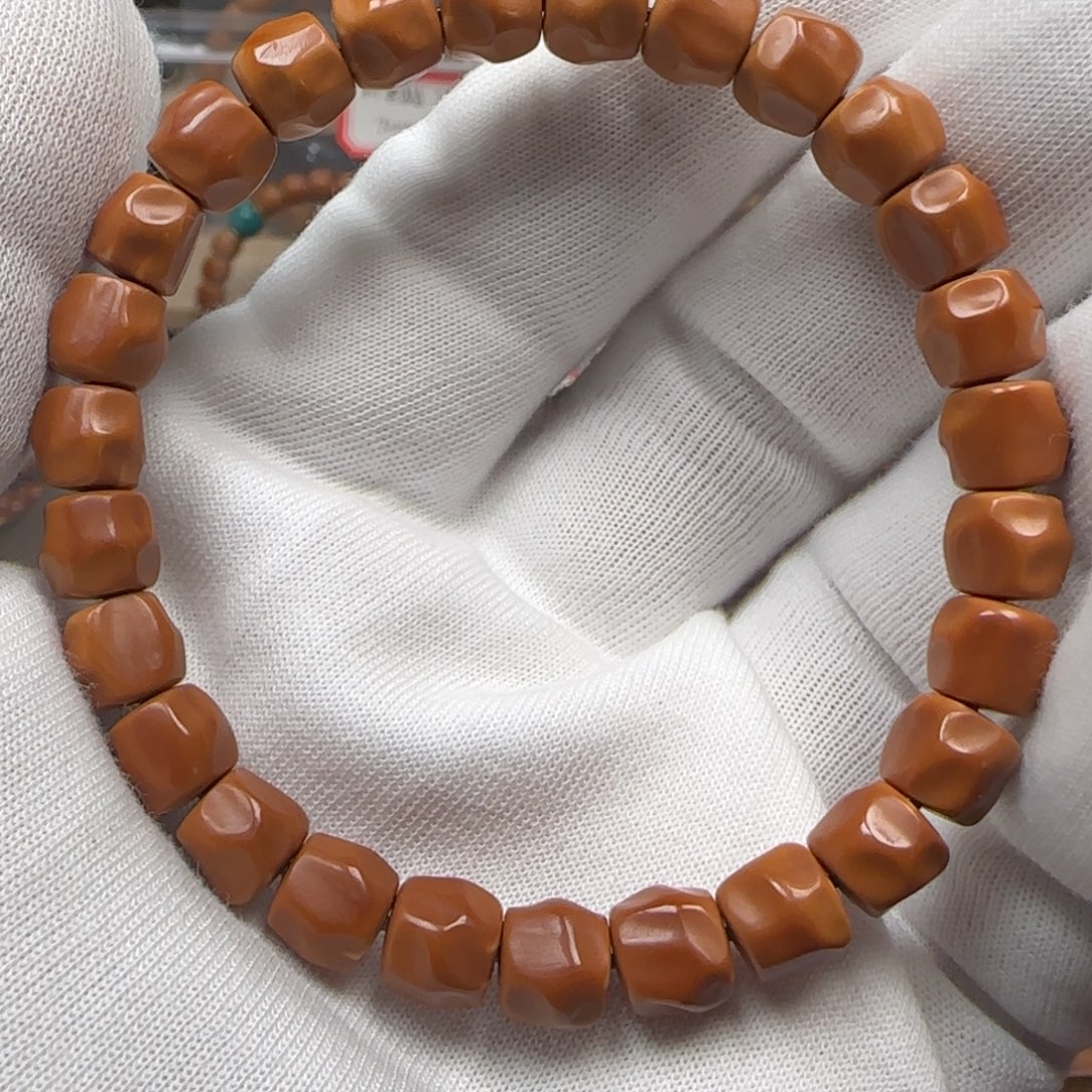 橄榄核手串老挝单圈无相正三花8.3