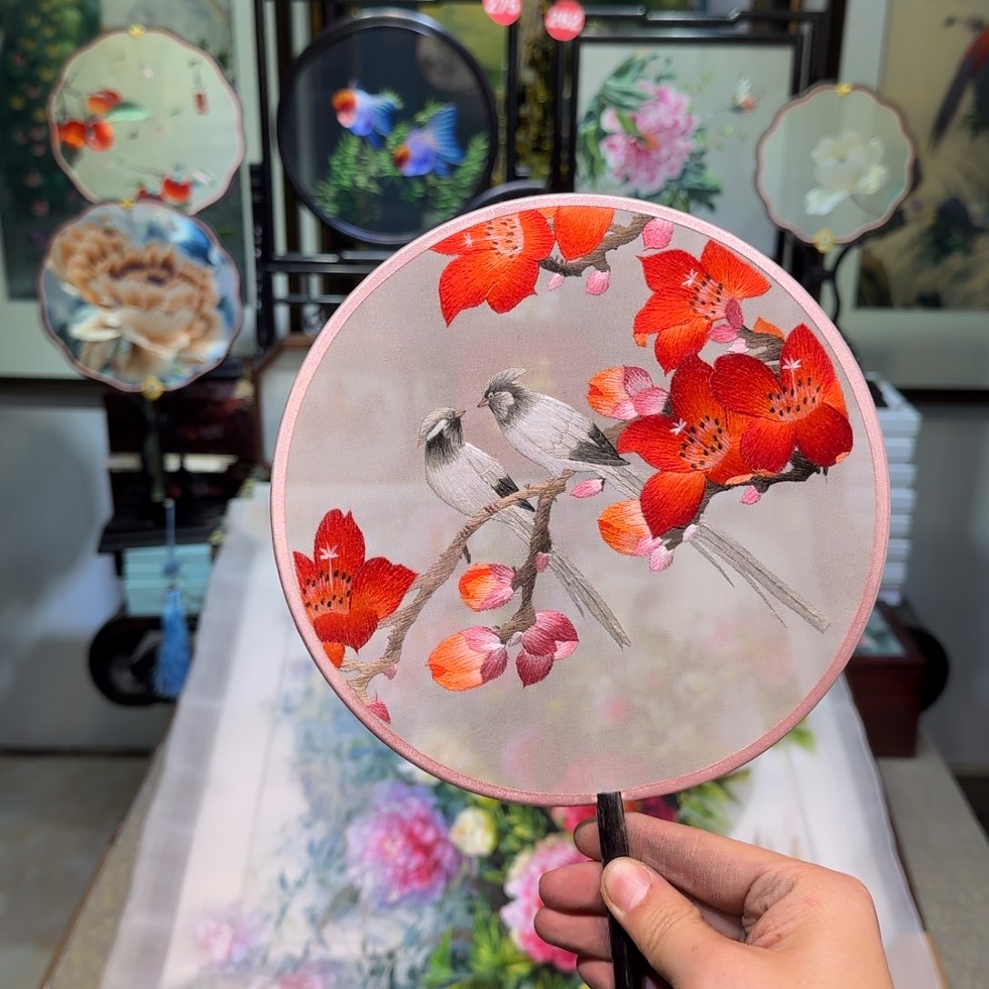 刺绣刺绣工艺精湛