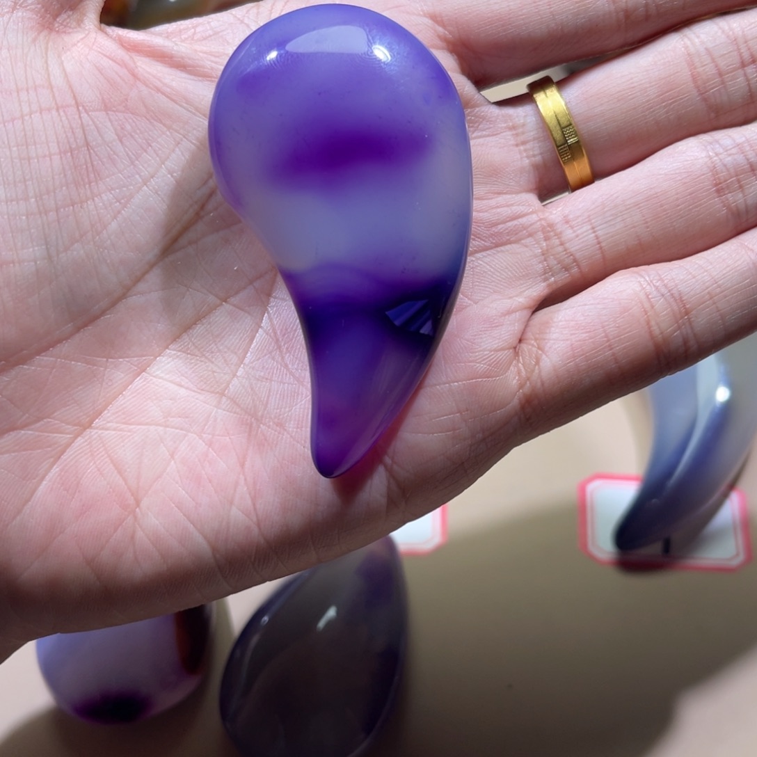 面***子玛瑙/玉髓未镶嵌颈饰