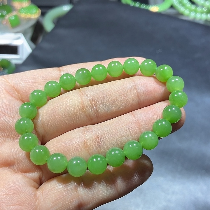 和田玉（糖玉）未镶嵌手串苹果绿珠串8*23