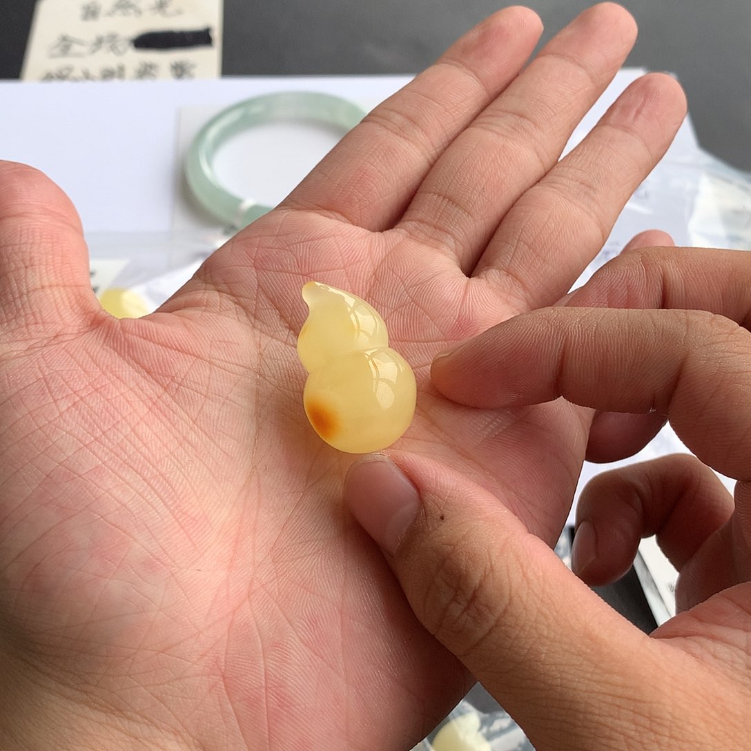 未镶嵌颈饰蜜蜡11号5.4g
