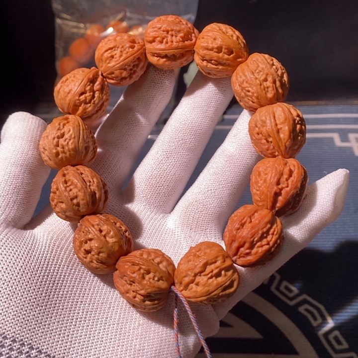 文玩核桃手串……4