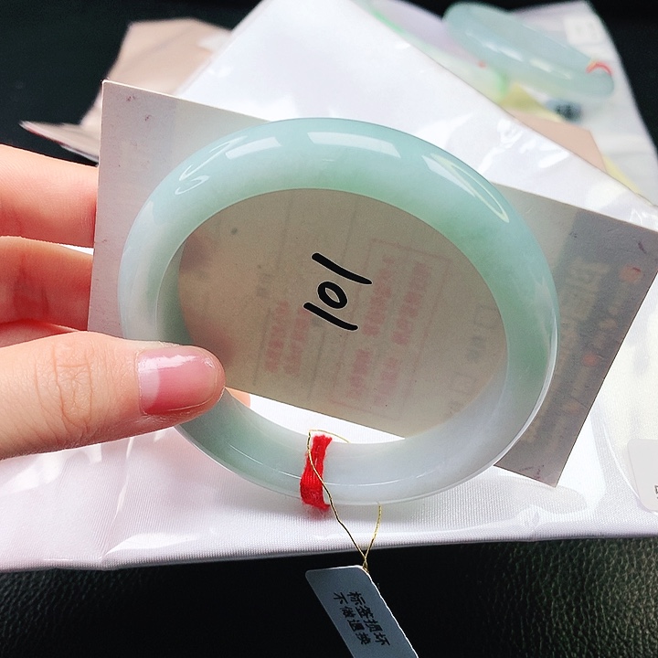 翡翠手镯未镶嵌缅甸天然a货手镯57+