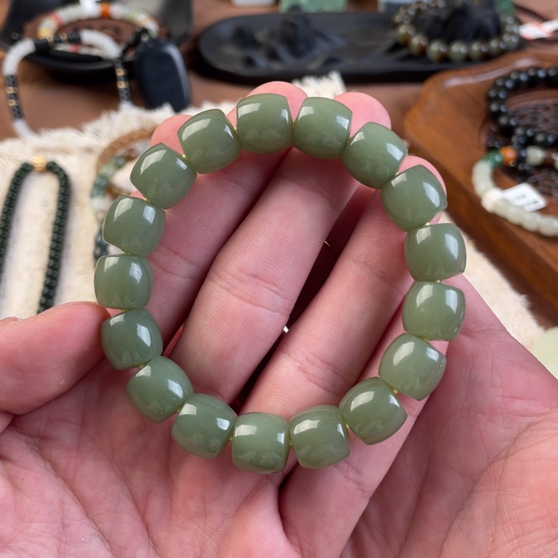 未镶嵌手串和田玉