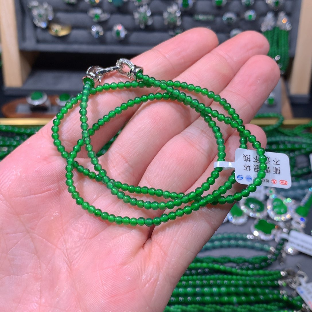 翡翠项链未镶嵌天然