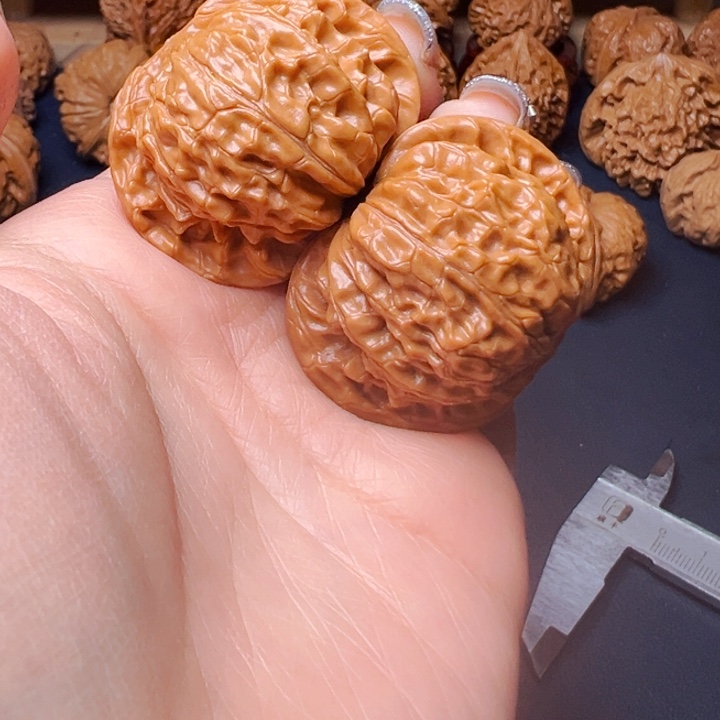 文玩核桃吊坠磨盘40.5