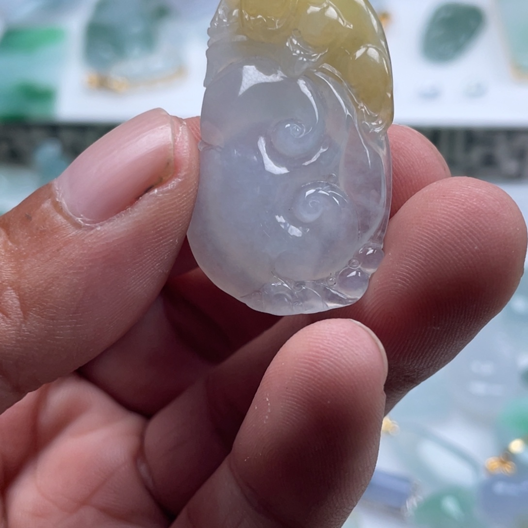 翡翠未镶嵌颈饰翡翠冰黄如意