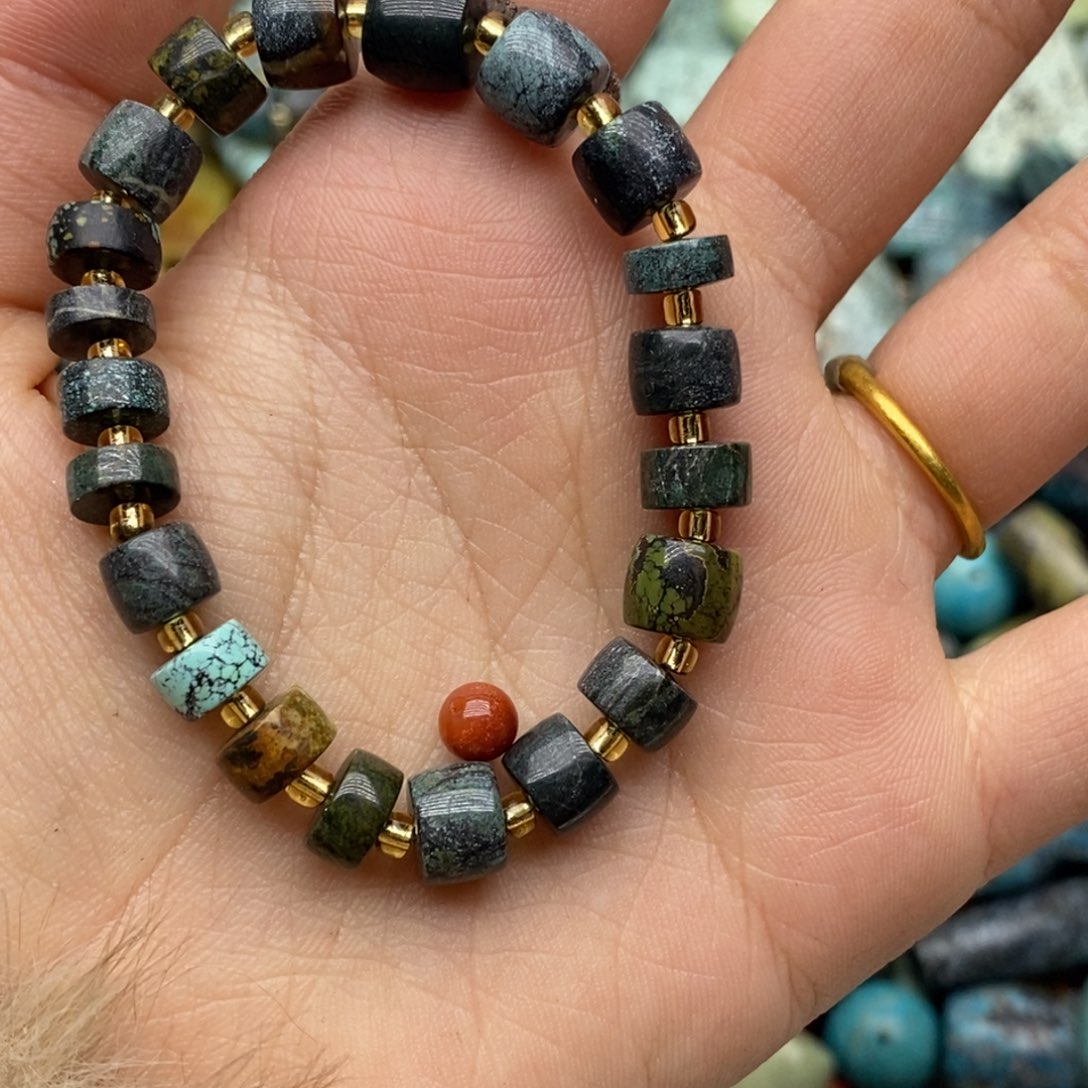 南红玛瑙未镶嵌珠宝奇石