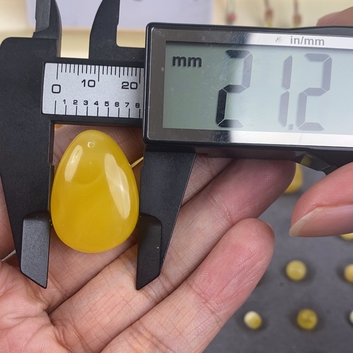 琥珀裸石未镶嵌琥珀蜜蜡