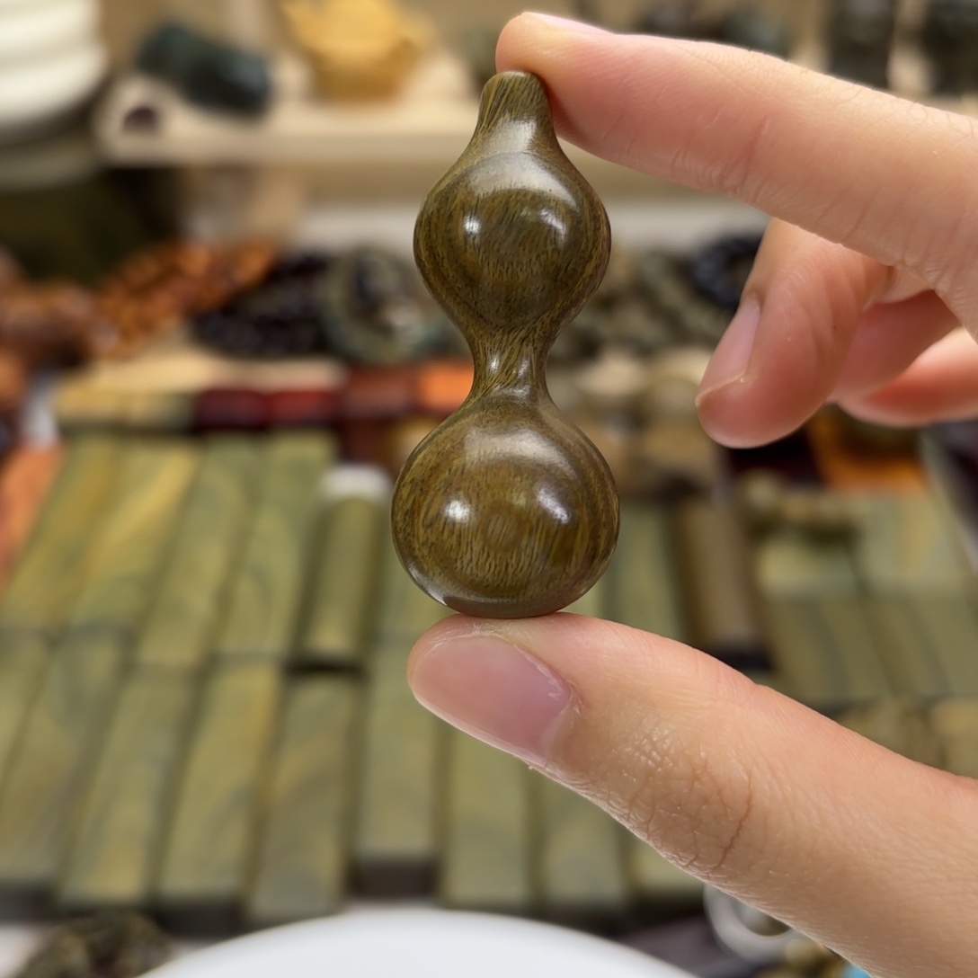 木绿檀5.2公分绕指葫芦