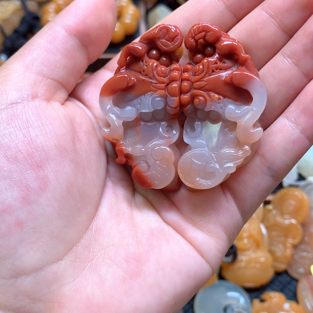 石英质玉（黄龙玉）未镶嵌挂件