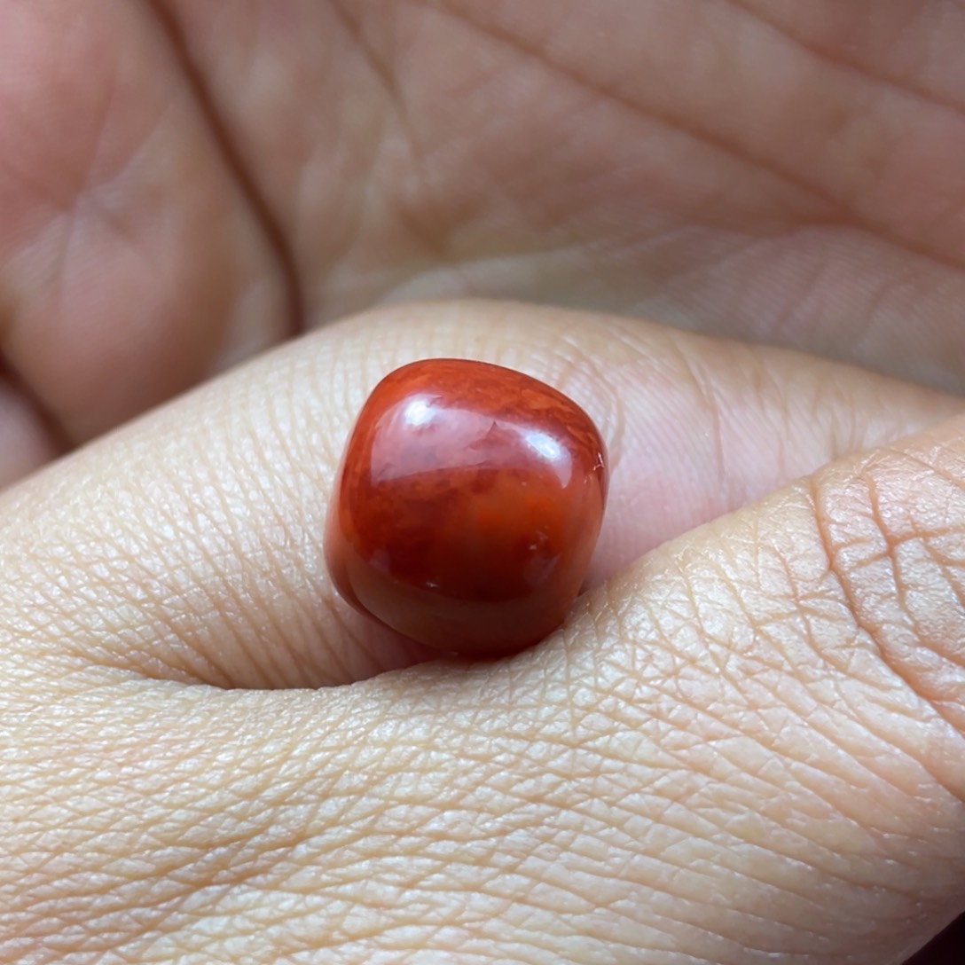 南红玛瑙颈饰未镶嵌往***～