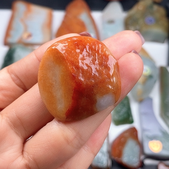 颈饰未镶嵌翡翠天然