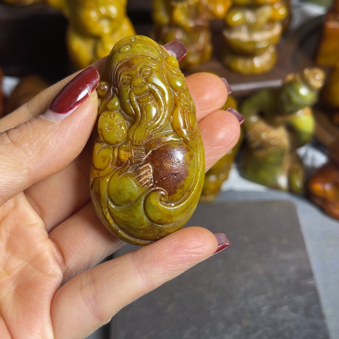 蛇纹石玉合金颈饰