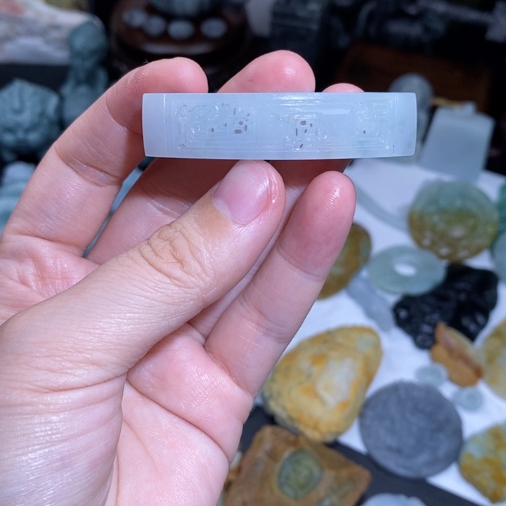 定制翡翠未镶嵌翡翠