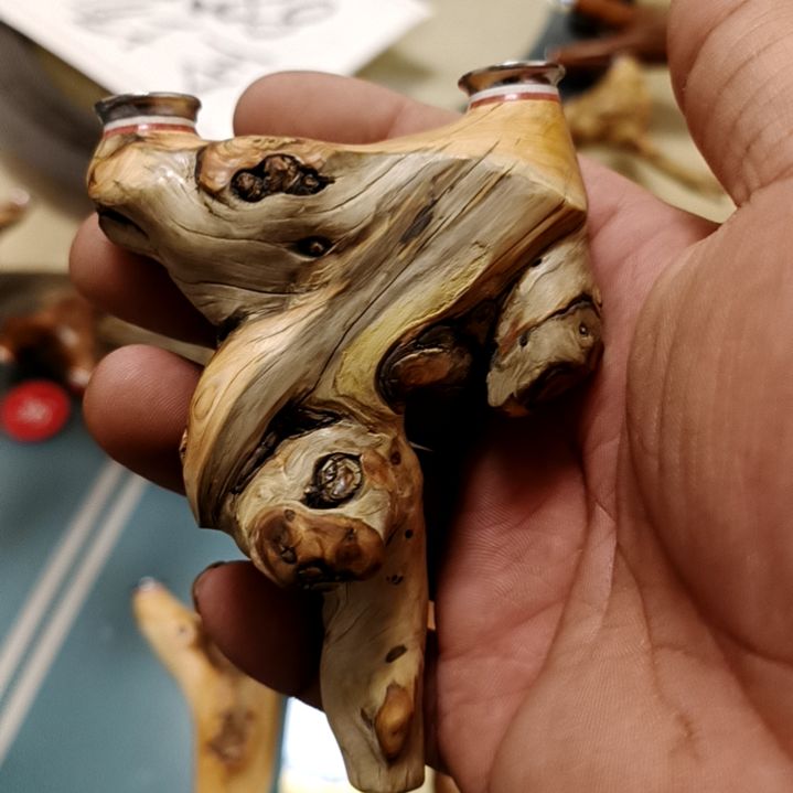 等**在崖柏随行成品弓