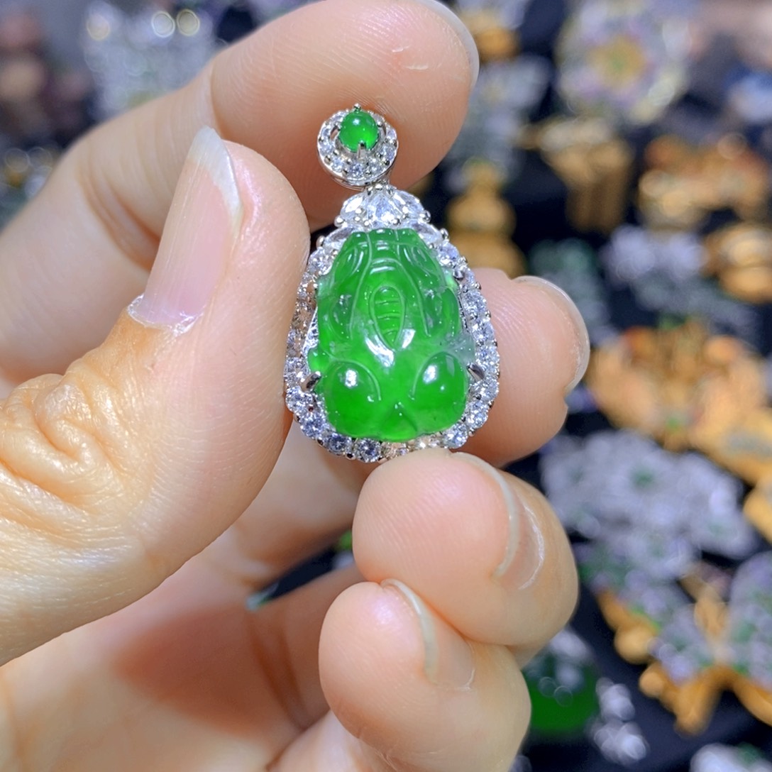 翡翠耳钉银S925镶嵌天然翡翠