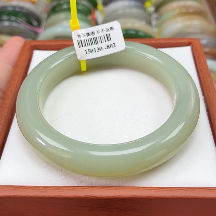 和田玉未镶嵌手镯5960