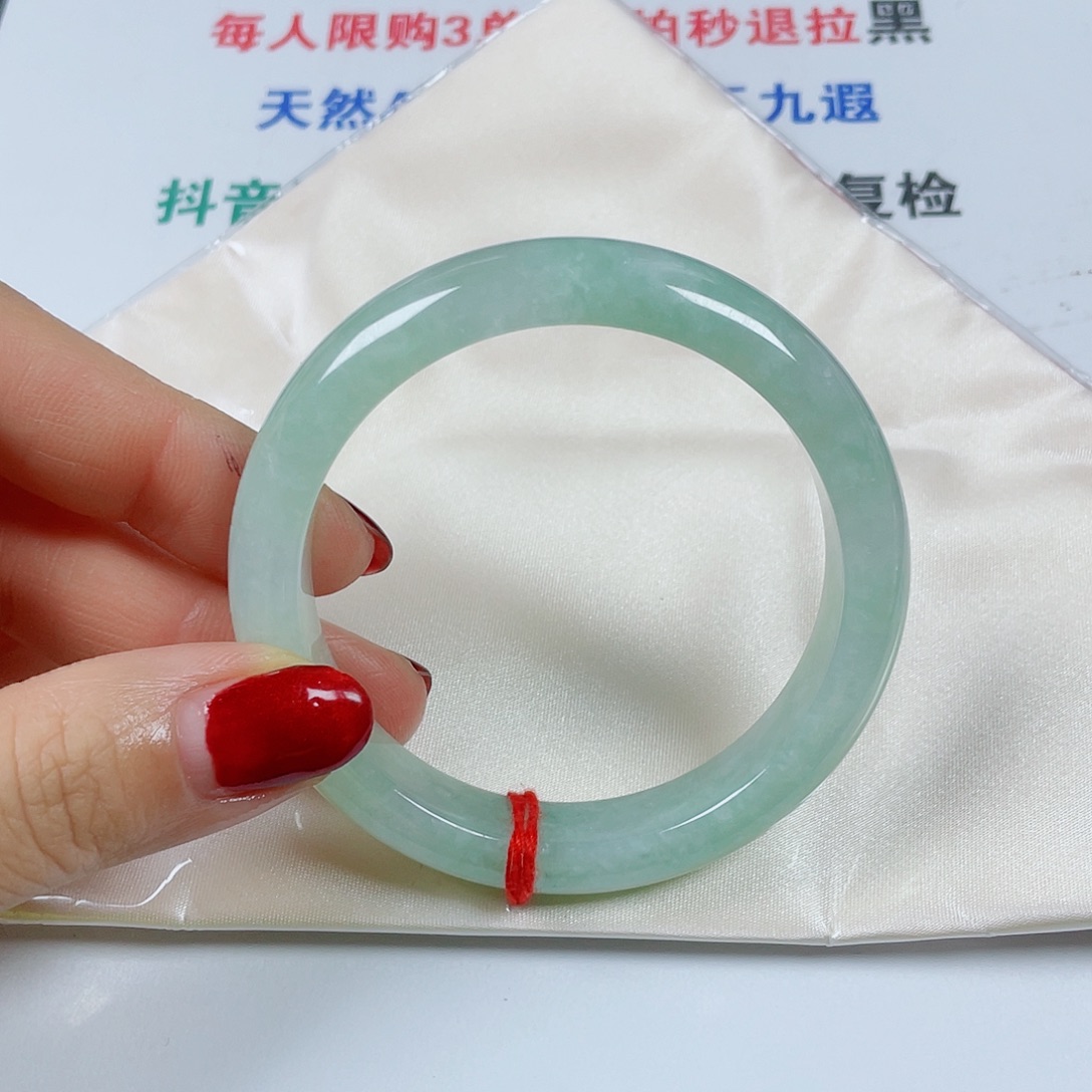 翡翠未镶嵌手镯圈口58.8宽12.8厚8.8