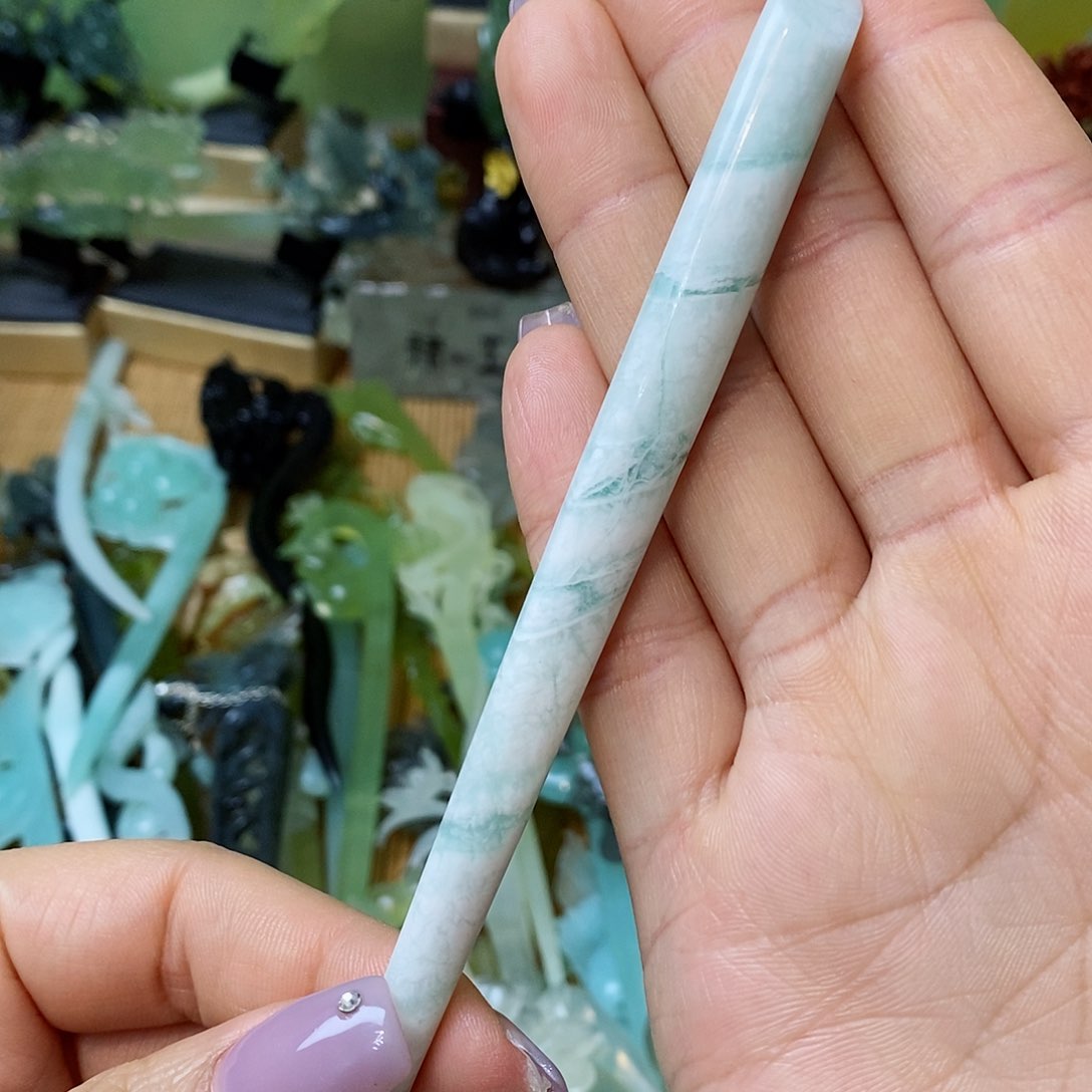 蛇纹石玉发簪未镶嵌