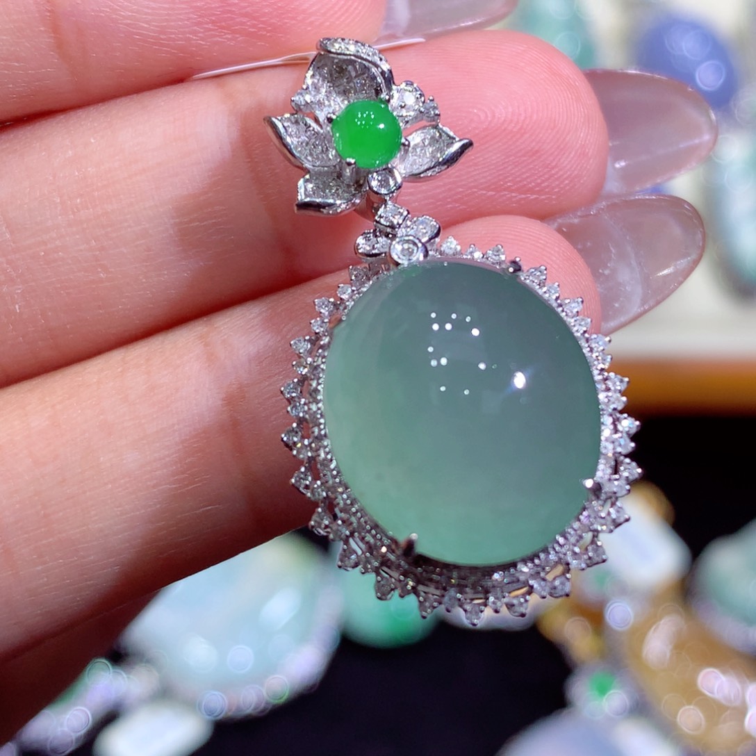 翡翠18K金镶嵌吊坠(不含链)