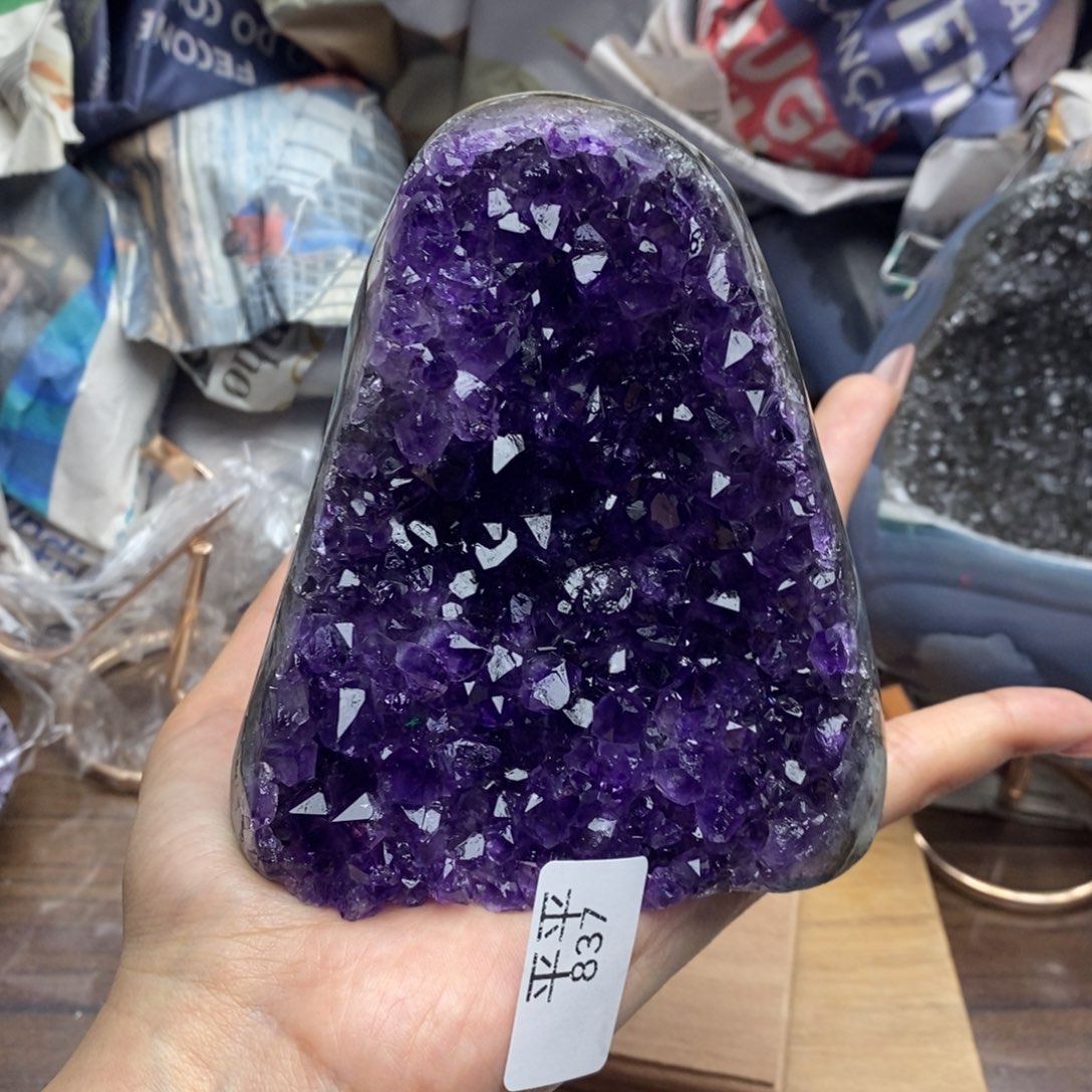 乌拉圭未镶嵌紫晶