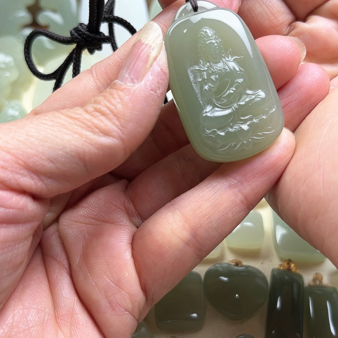 和田玉挂件未镶嵌