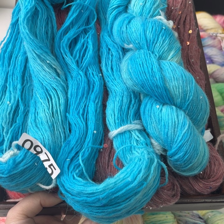 【闪购商品】羊毛W**M975莹禾蓝两根➕木槿红两根