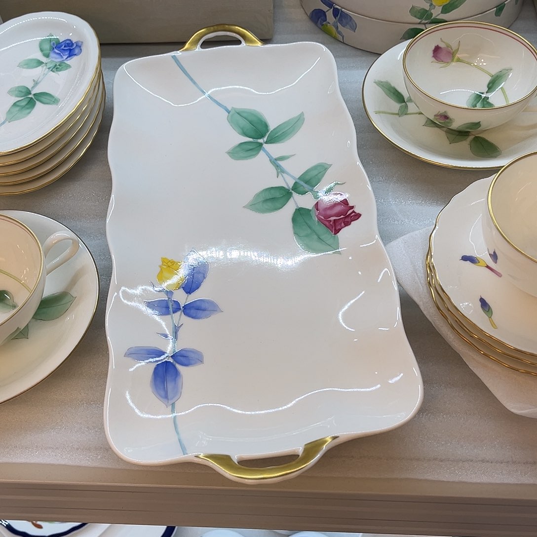 盖碗在一起就是要幸福快乐每天过