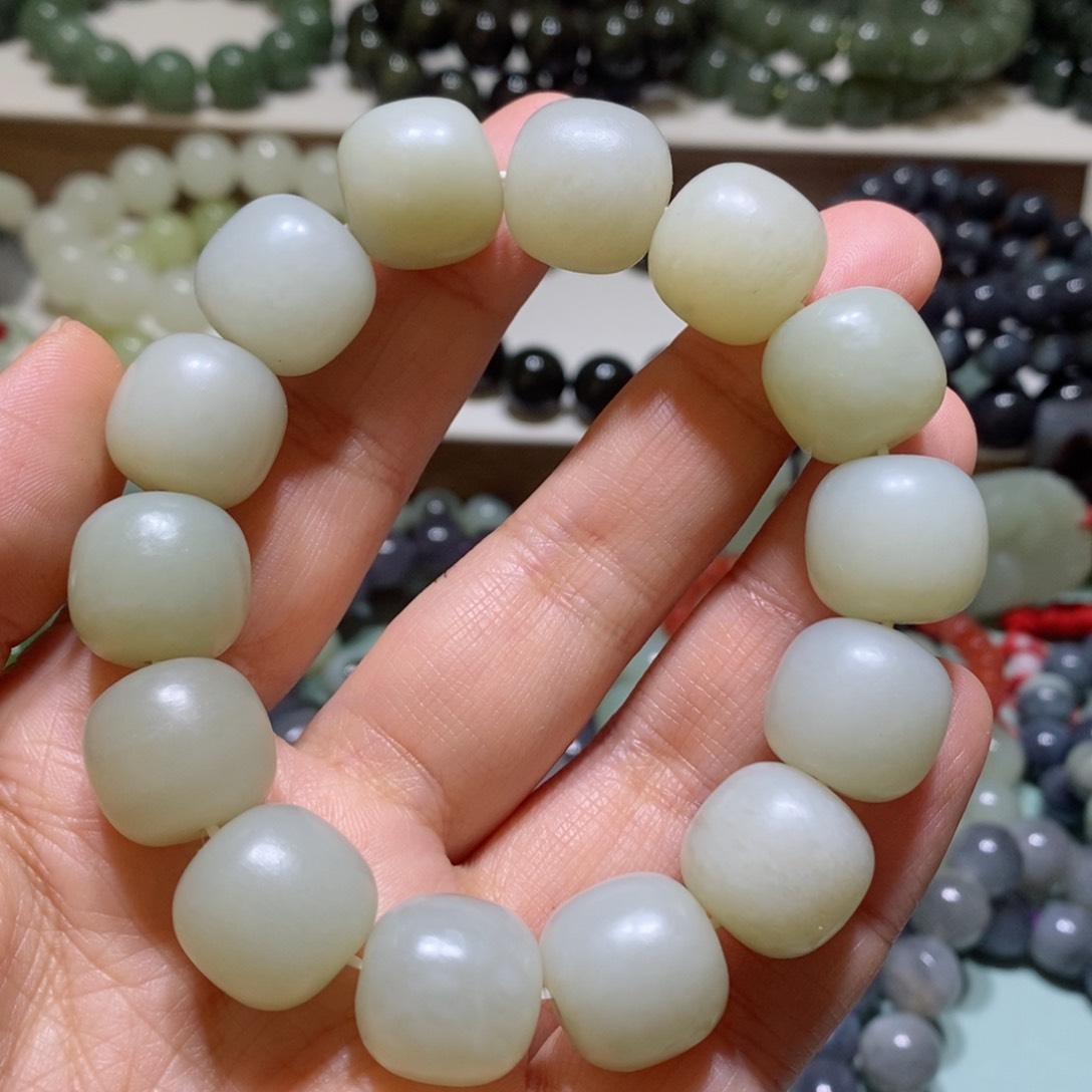 和田玉手链未镶嵌