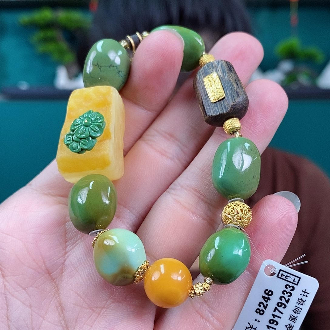 绿松石珠宝奇石18K金镶嵌