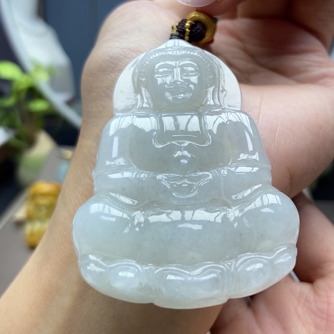 翡翠颈饰未镶嵌吊坠观音