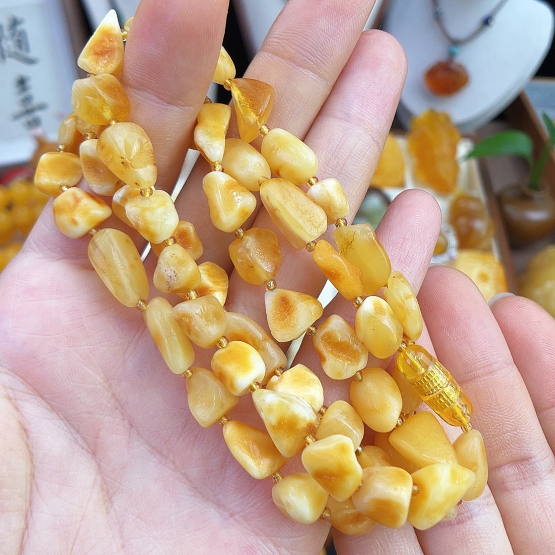 未镶嵌琥珀珠宝奇石