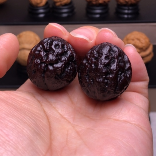 文玩核桃把件脑纹青蛙地闷30