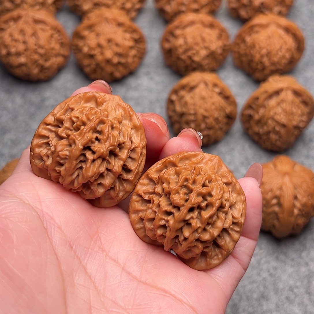 把件文玩核桃精品奶油蜡皮秦闷狮子头37.5全品