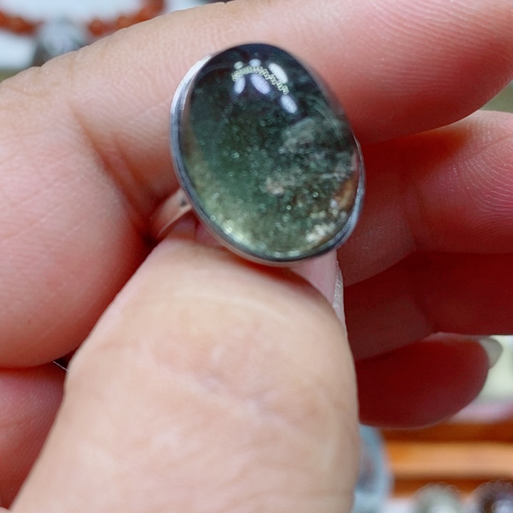 未镶嵌颈饰水晶水晶