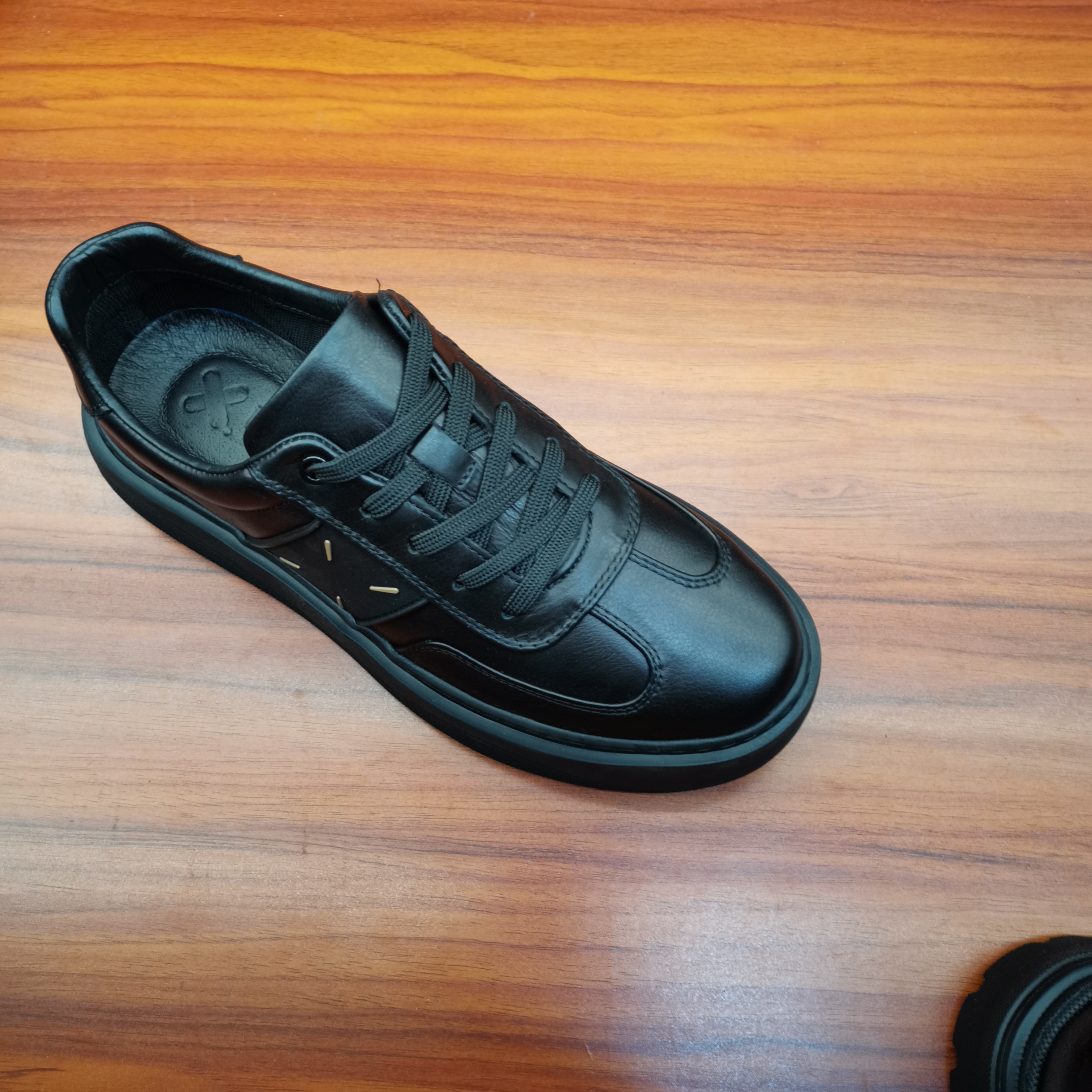 2025广州四季新款，男士休闲鞋（单鞋）头层牛皮，皮鞋码下单