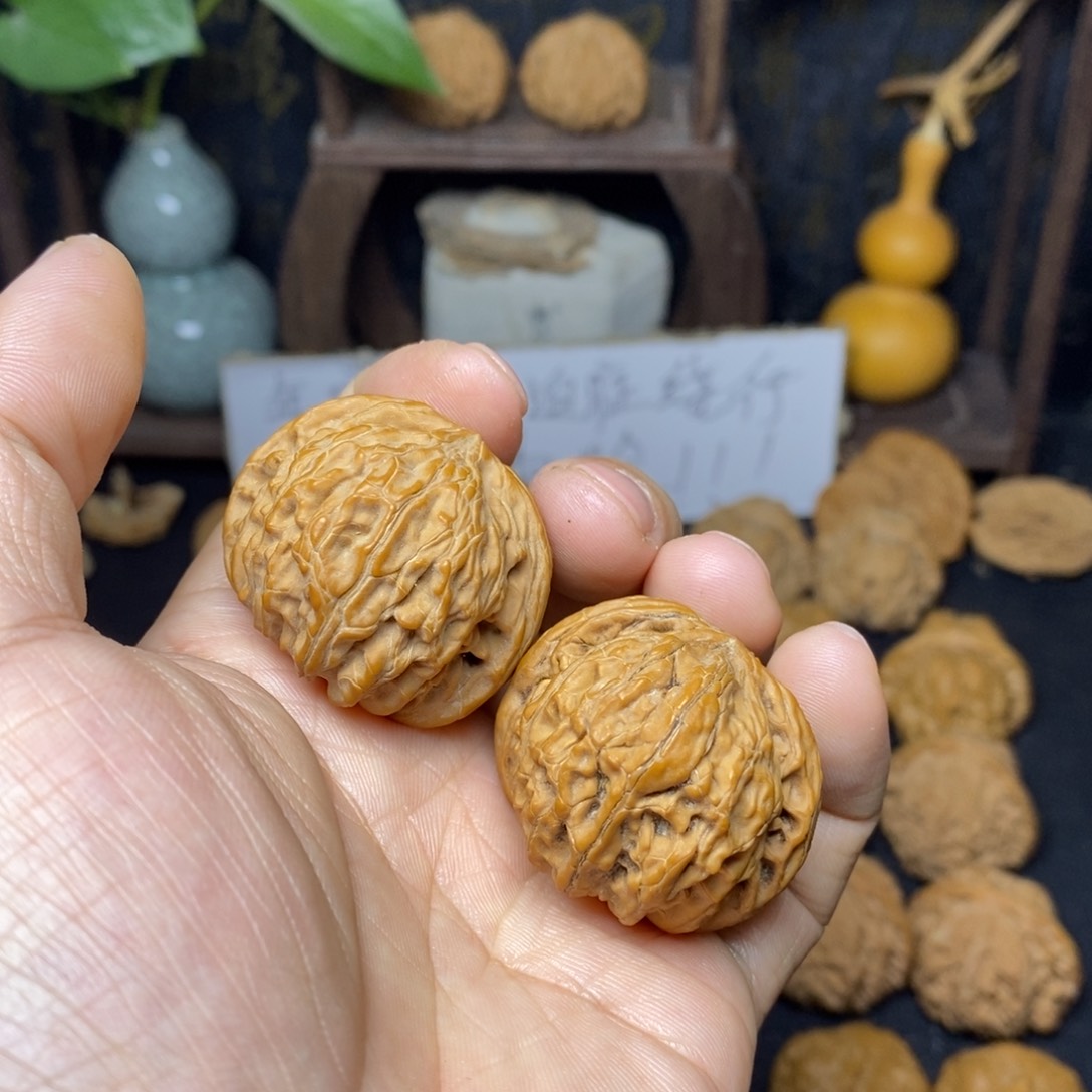 文玩核桃吊坠37+磨盘