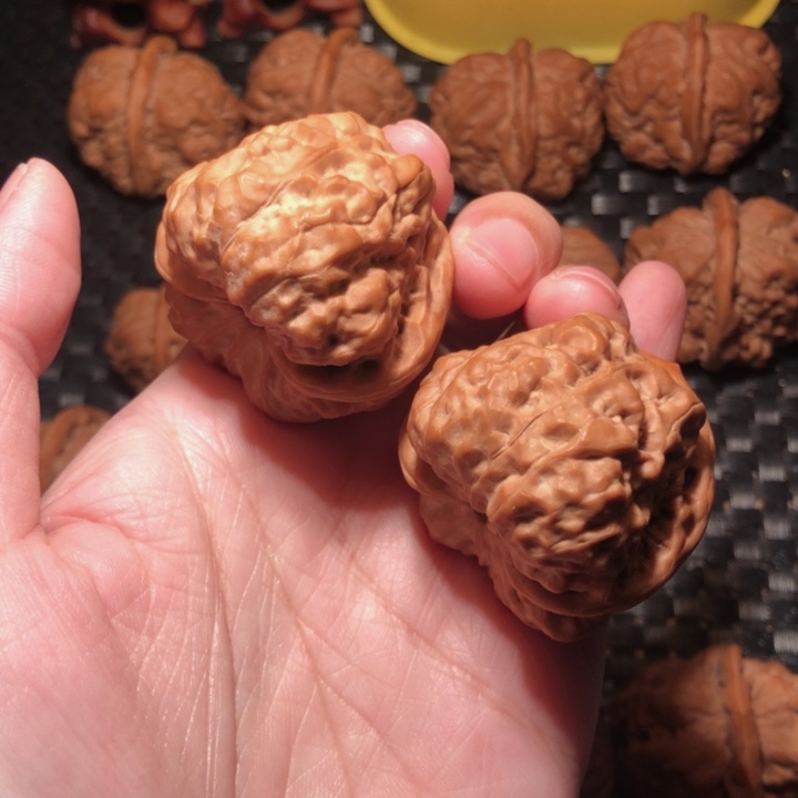 知***翟文玩核桃把件蛤蟆