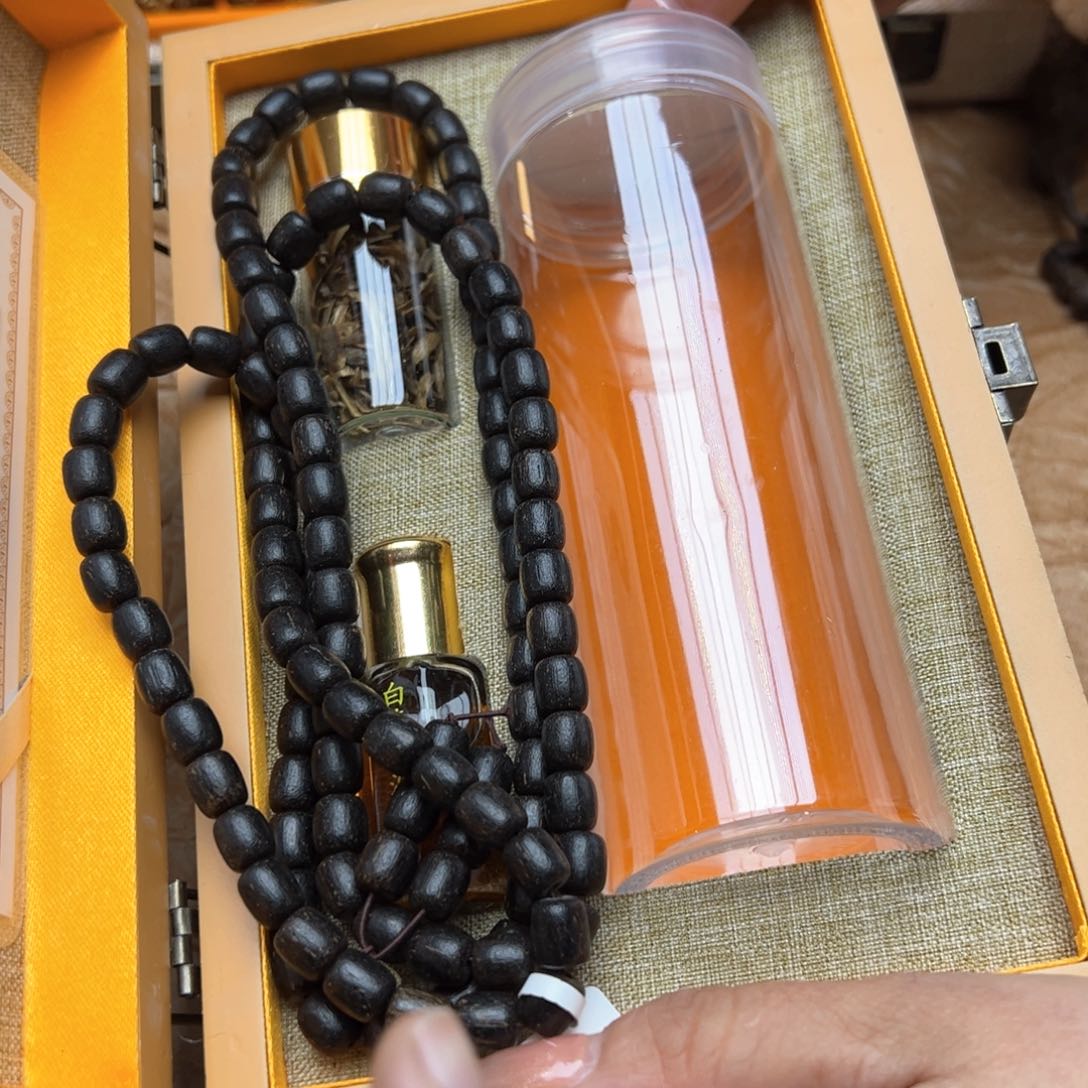 大叶紫檀（黑酸枝木类）
