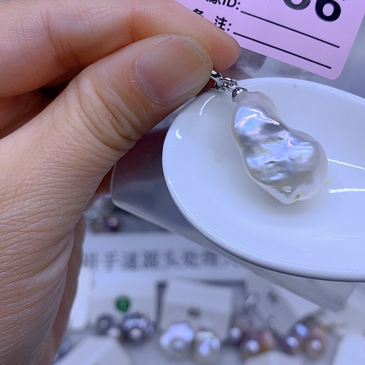 颈饰未镶嵌淡水珍珠