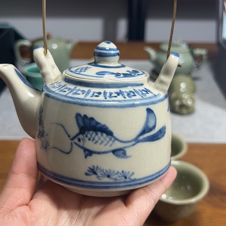 耀州窑白泥兰花壶微微瑕1只