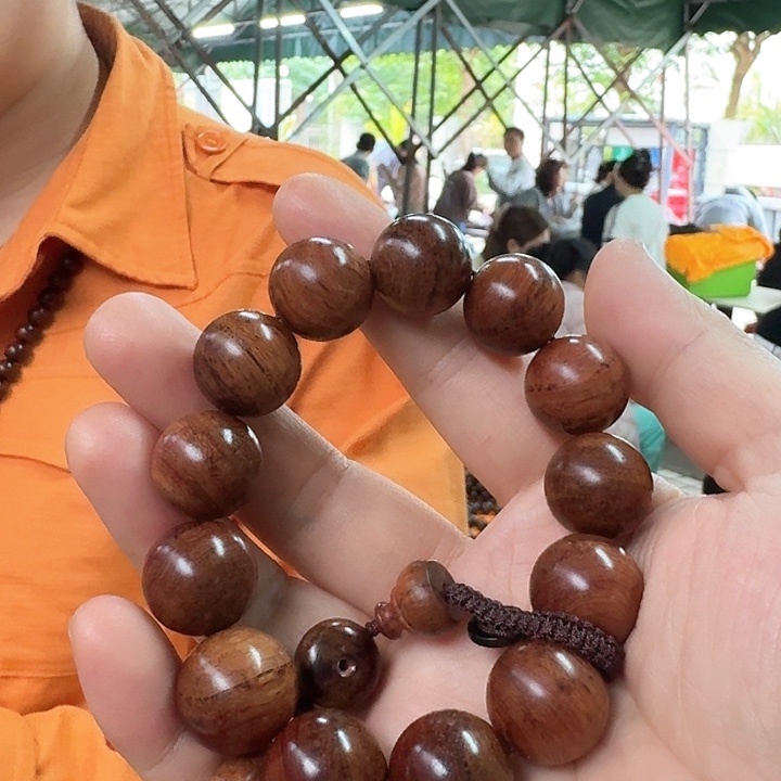 黄花梨/降香黄檀手串/手链18mm海南黄花梨单圈多样性发货